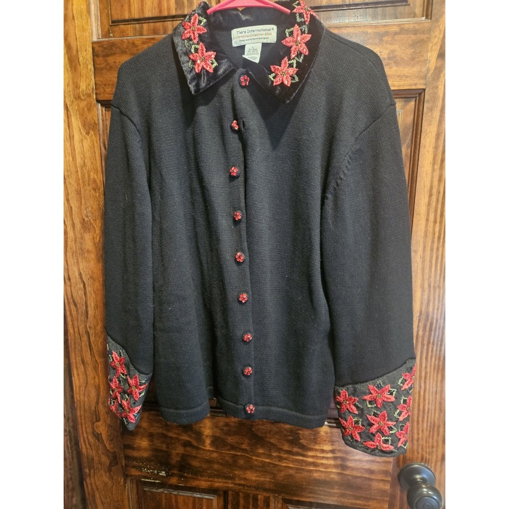 Tiara International 2004 Poinsettia Vintage Flower Sequin Sweater Large Black